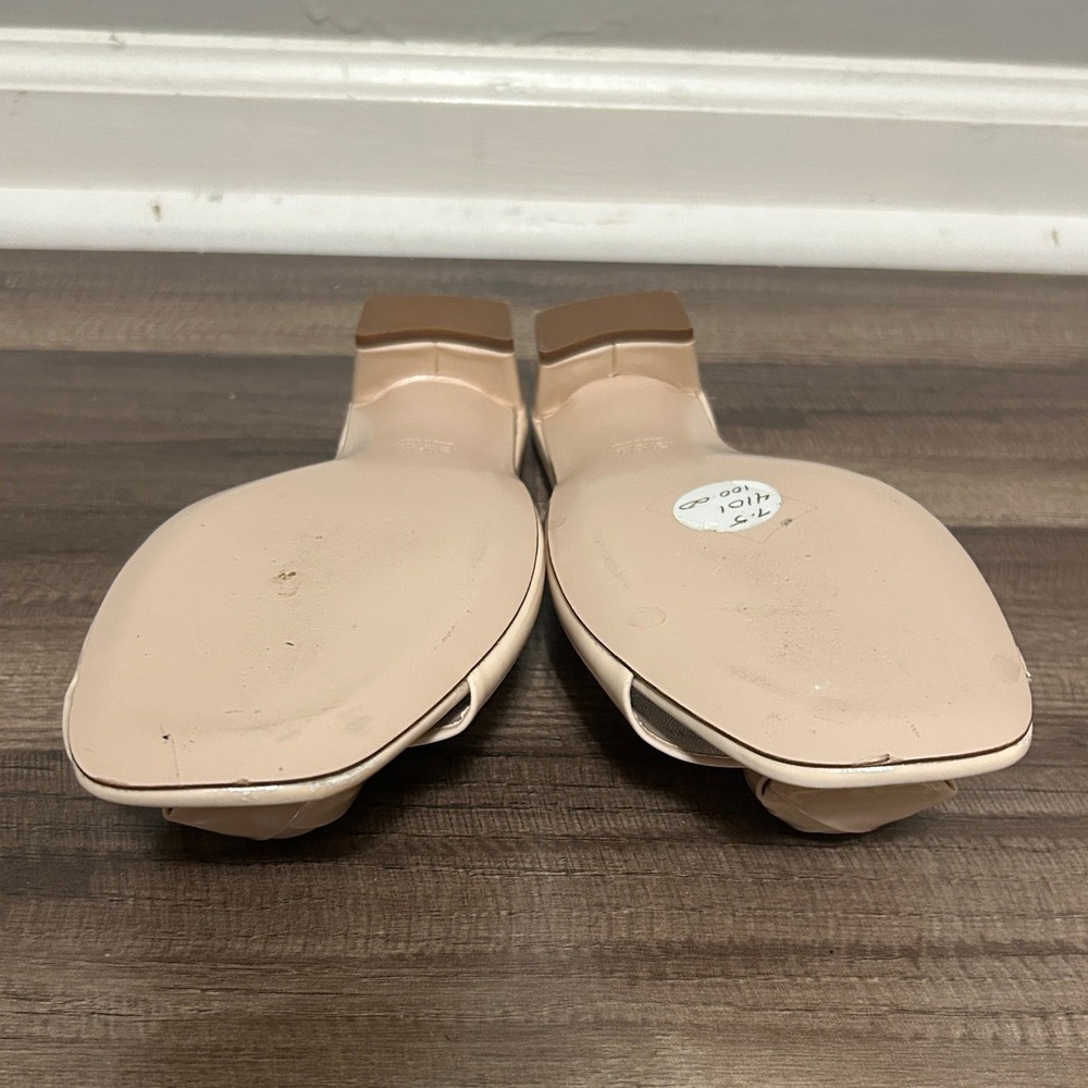 Stuart Weitzman Slide Sandals Women 7.5 Beige Rosette Patent Leather Coquette - Picture 8 of 12
